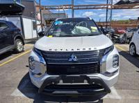 2022 Mitsubishi Outlander ZM image 4