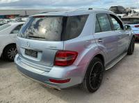 2010 Mercedes Benz M Class Ml 500 image 4
