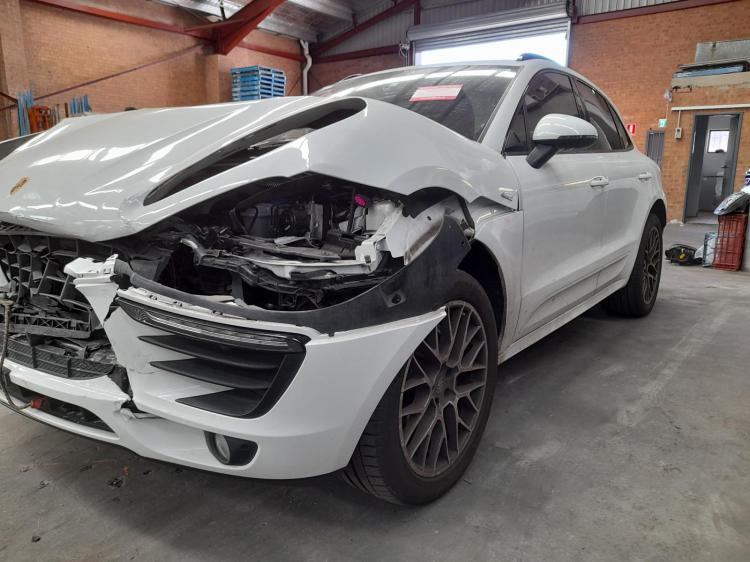 porsche Macan S 3.0DT CTBA AUTO 7SPD AWD Nov 2014 Parts & Wrecking