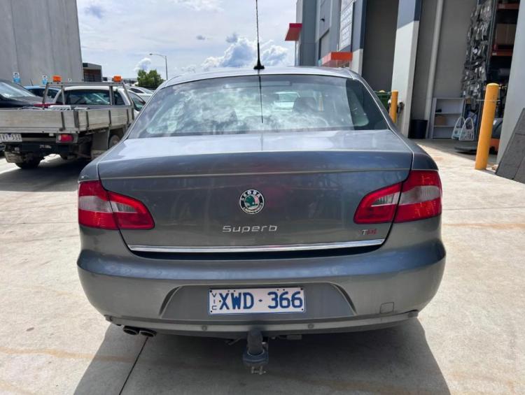 skoda Superb 2010 Parts & Wrecking
