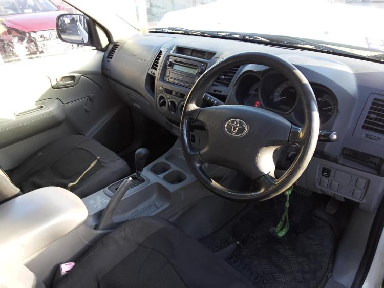 toyota Hilux 4X2 WORKMATE Apr 2009 Parts & Wrecking