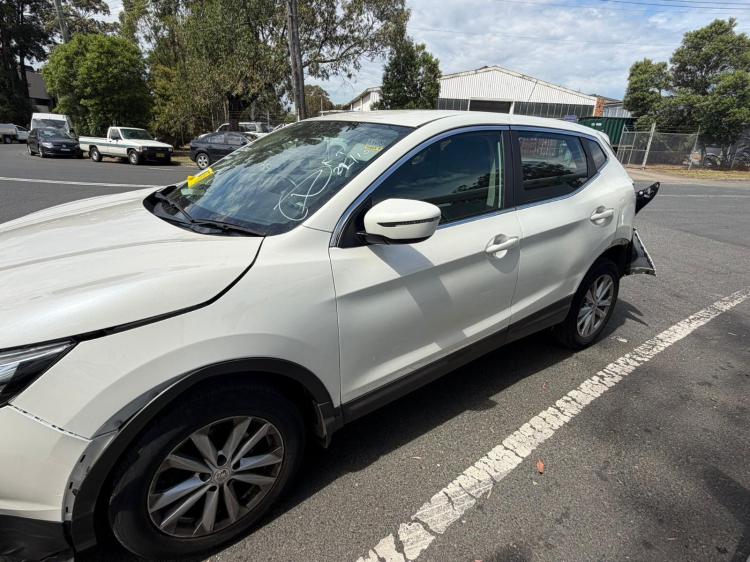 nissan Qashqai 2018 Parts & Wrecking