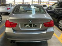 2010 Bmw 3 Series 323i image 4