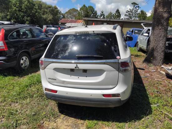 mitsubishi Outlander Jul 2013 Parts & Wrecking