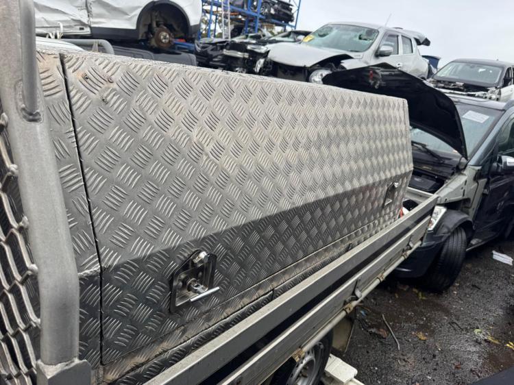 toyota Hilux 2006 Parts & Wrecking