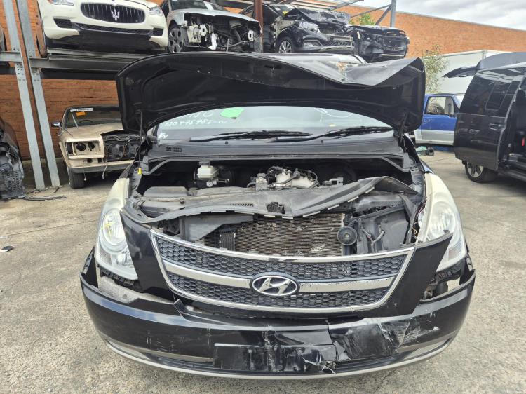 hyundai Imax IMAX 2.4L G4KG 4 SPEED AUTO RWD WAGON Apr 2014 Parts & Wrecking