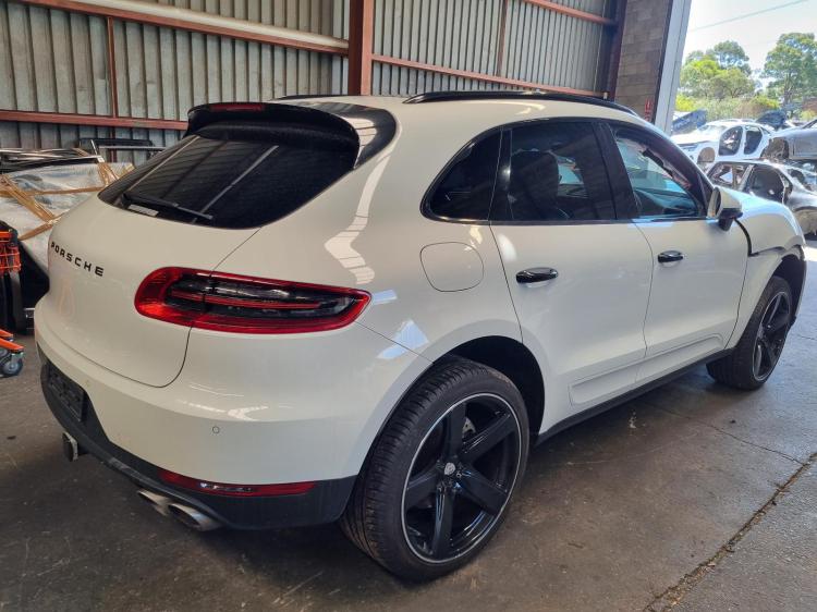 porsche Macan  S Diesel 95b S DIESEL 95B 2018 Parts & Wrecking