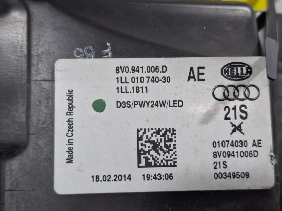 audi A3 8V May 2014 RIGHT HEADLAMP 