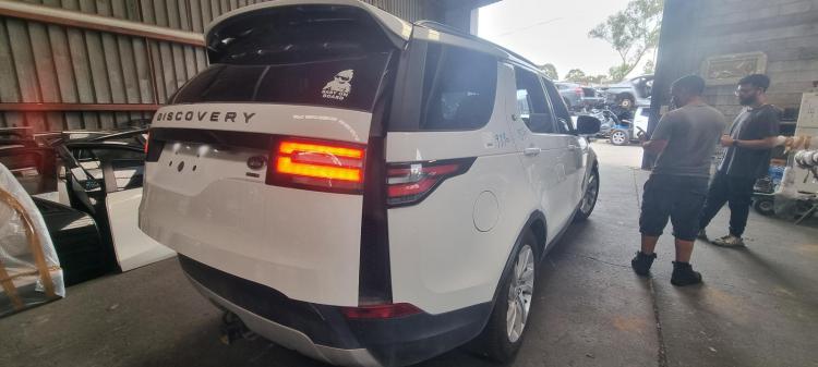 land rover Discovery 2.0 SD4 HSE L462 2017 Parts & Wrecking