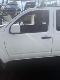 2013 Nissan Navara image 4