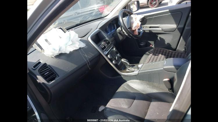 volvo X60 2015 Parts & Wrecking