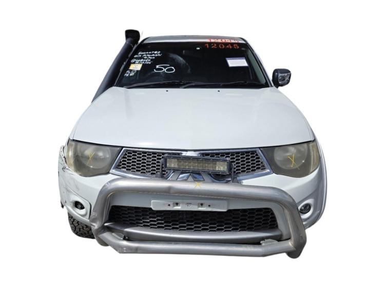 mitsubishi Triton MN GLX-R Dec 2010 Parts & Wrecking