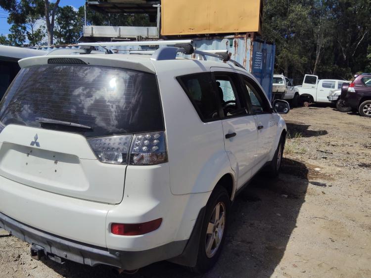 mitsubishi Outlander 2008 Parts & Wrecking