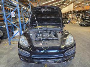 2011 Porsche Cayenne 4.8L (NON TURBO) AUTO 8SPD 4WD S V8 92A image 4
