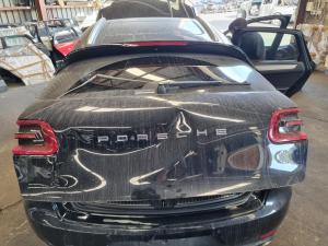 2016 Porsche Macan S DIESEL 95B image 4