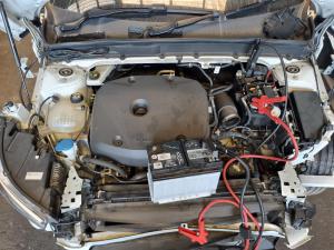 2020 Volvo Xc40 T5 R-DESIGN image 4