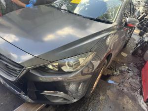 2014 Mazda 3 image 4