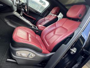 2015 Porsche Macan 95B image 4