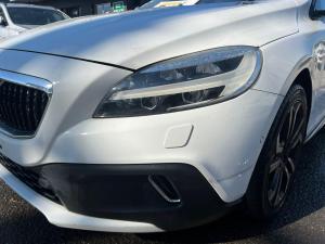 2017 Volvo S40 image 4