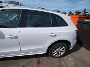 2010 Audi Q5 8R image 4