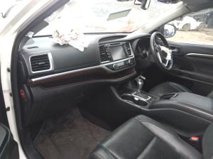 2015 Toyota Kluger GSU50/GSU55 image 4