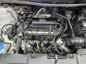 2015 Hyundai Accent RB image 4