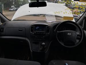 2016 Hyundai Iload TQ image 4