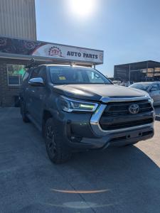 2021 Toyota Hilux SR5 image 4