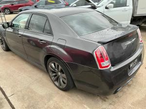 2015 Chrysler 300 image 4
