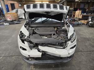 2014 Jeep Cherokee 3.2L EHB AUTO V6 9SPD AWD LONGITUDE KL image 4