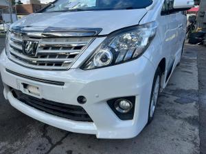 2013 Toyota Alphard image 4