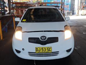 2008 Toyota Yaris NCP90R image 4