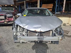 2015 Toyota Corolla ZRE172R image 4