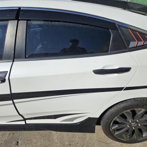 2016 Honda Civic 10TH GEN image 4