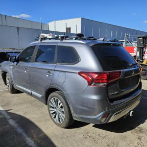 2019 Mitsubishi Outlander ZL image 4
