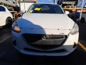 2017 Mazda 2 DL image 4
