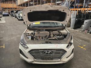 2017 Hyundai Sonata 2.4L G4KJ AUTO 6SPD FWD ACTIVE MY18 LF4 image 4