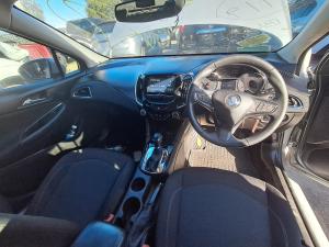 2018 Holden Astra BL image 4