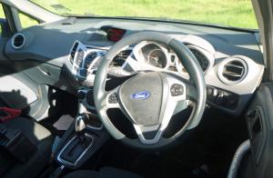 2011 Ford Fiesta image 4