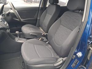 2016 Hyundai Accent image 4