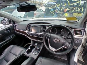 2015 Toyota Kluger GSU50/GSU55 image 4