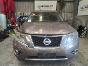 2013 Nissan Pathfinder image 4