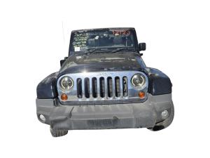 2013 Jeep Wrangler JK OVERLAND image 4