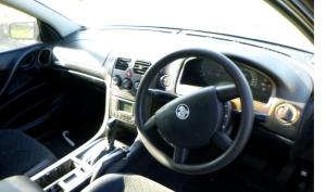 2005 Holden Commodore VZ image 4