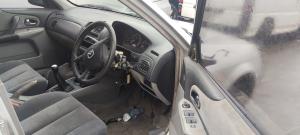 2002 Mazda 323 PROTEGE image 4