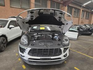 2017 Porsche Macan 95B 2.0T PETROL CYPA AUTO 7SPD A5B03 4WD R4 TFSI image 4