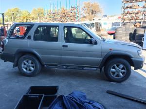 2000 Nissan Pathfinder R50 image 4