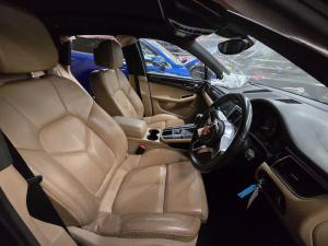 2017 Porsche Macan 3.0DT CTBA AUTO 7SPD 4WD S TDI image 4