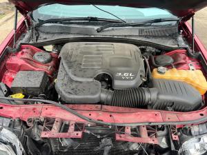 2013 Chrysler 300c LX image 4