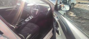 2014 Nissan Pulsar image 4